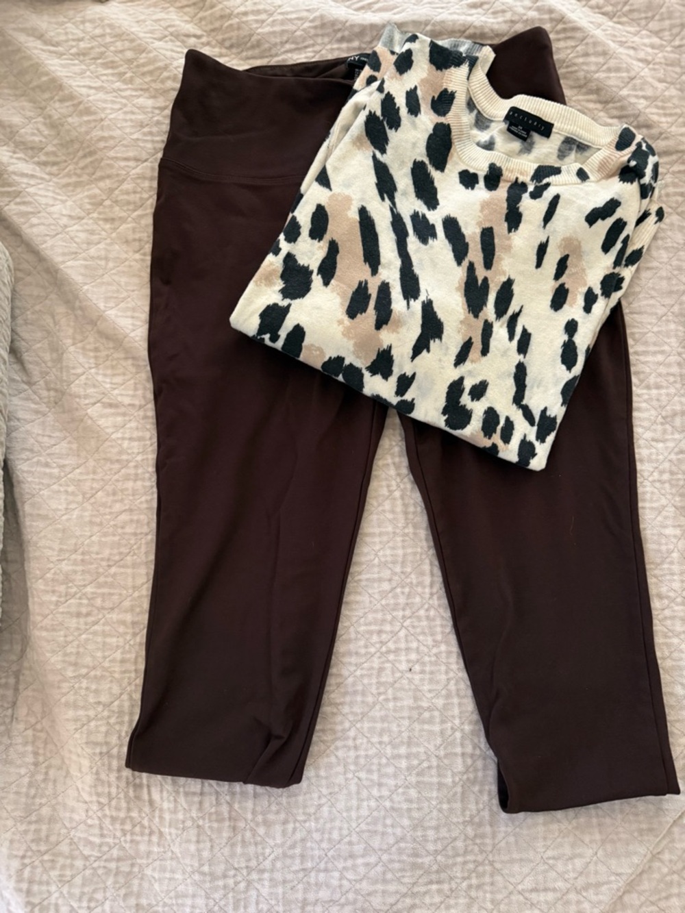 Jones New York Brown Cropped Straight-Leg Pants - Picture 3 of 4
